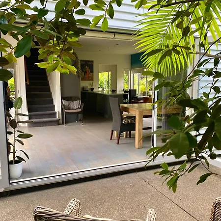 Springfield Garden Home - 4 Double Bedrooms
